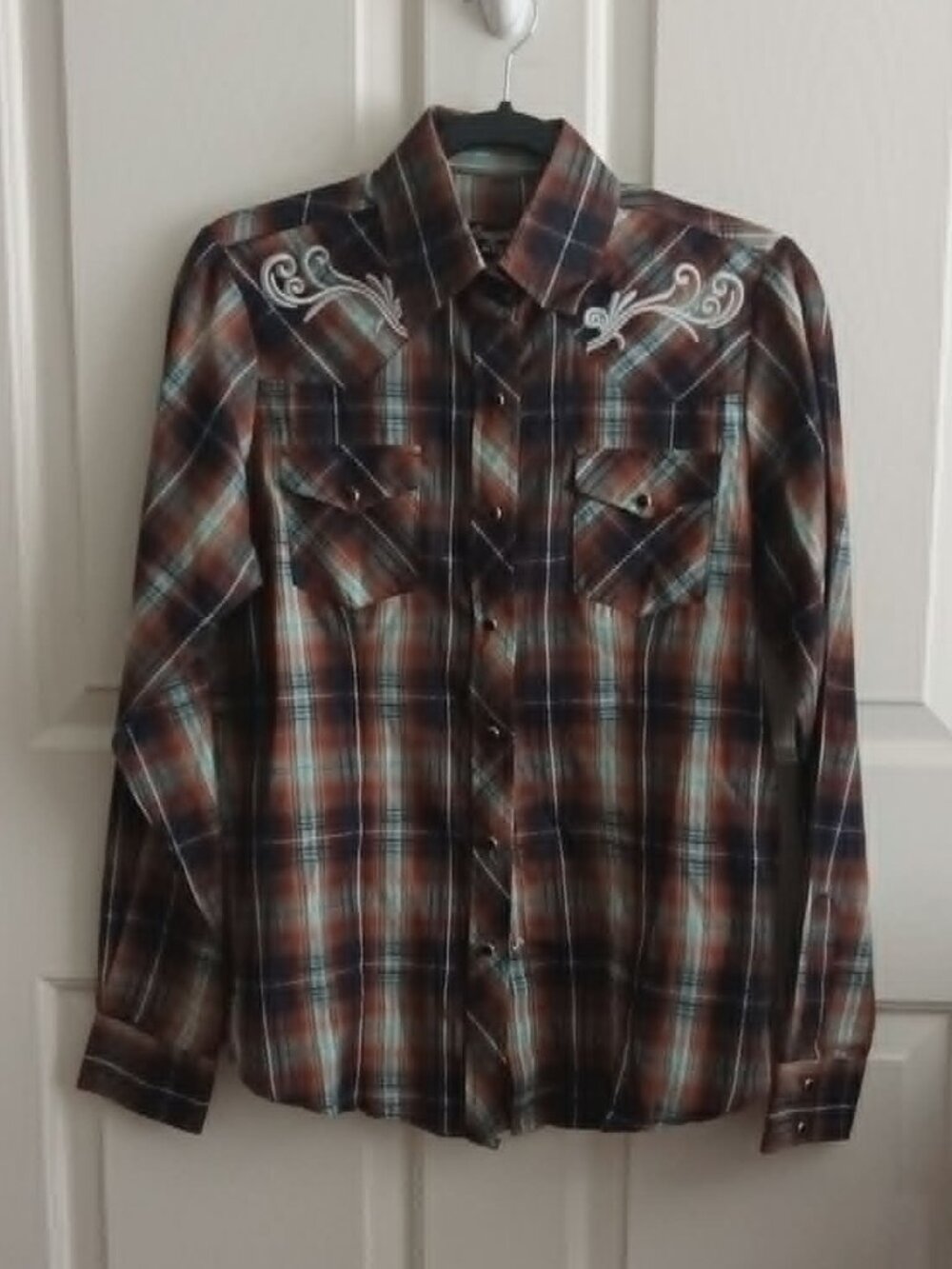 Cowgirl Legend Women's Western Snap Down Long Sleeve Shirt
